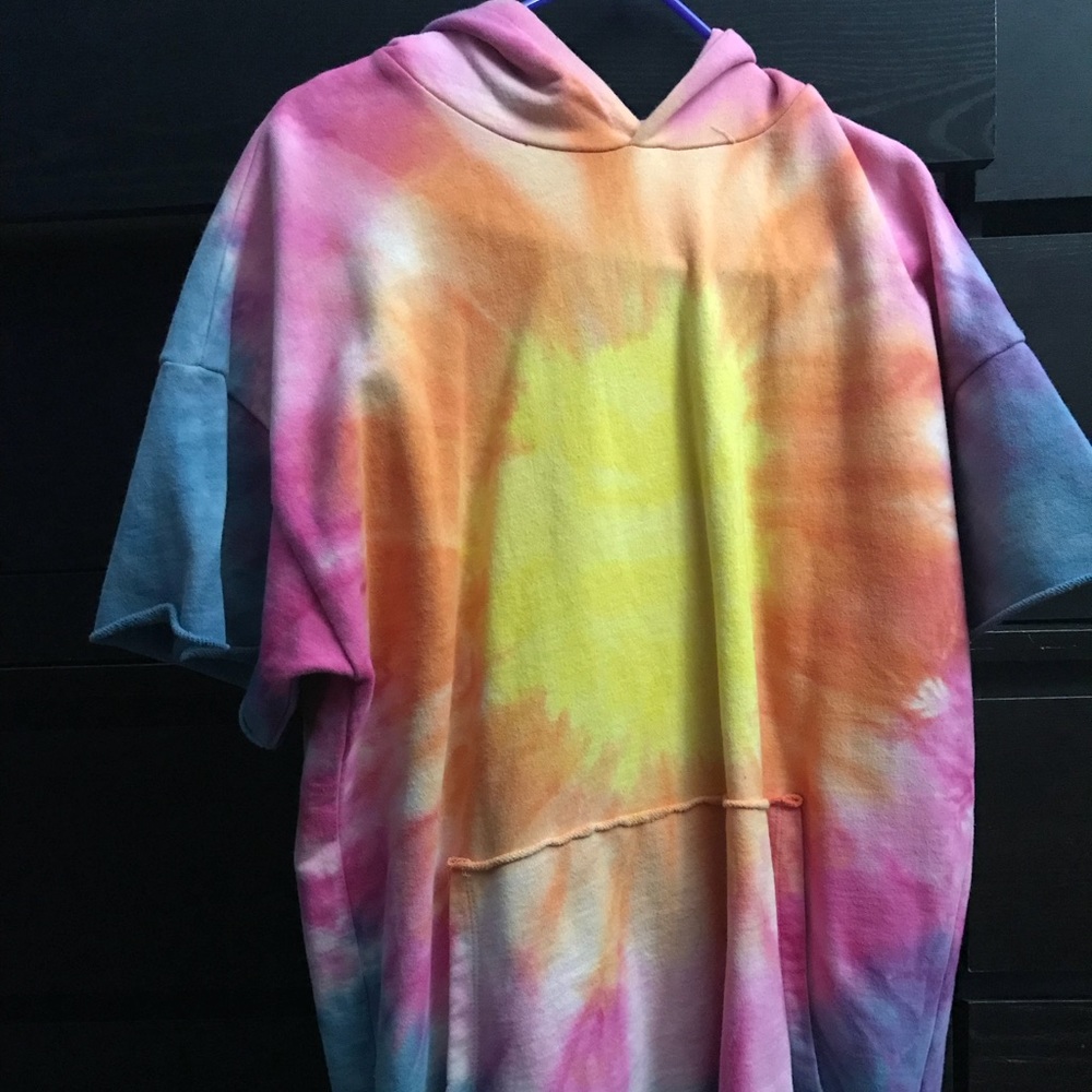 Tie dye short sleeve cozy hoodie sweater